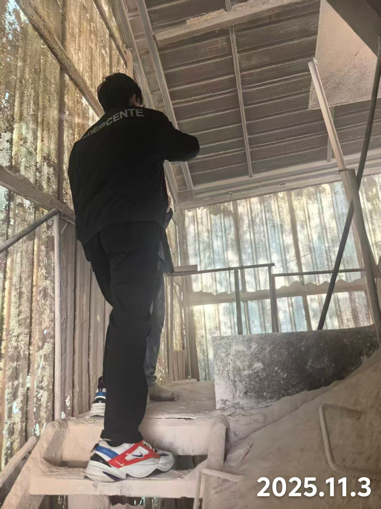 1763949914352145.jpg 228dc32012dcb597f4fc5b39782c3e68.jpg